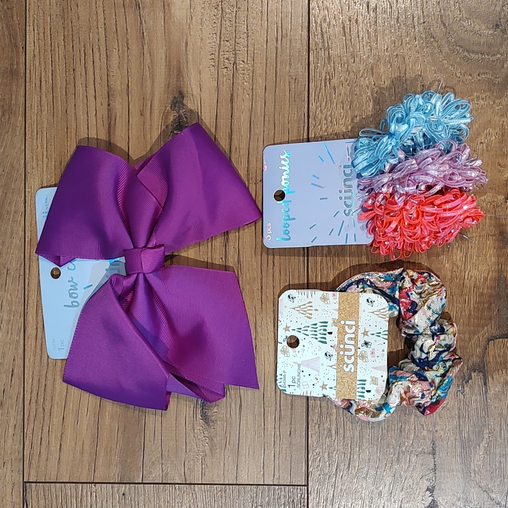 🔥 Scünci Hair Ties & Bow Lot